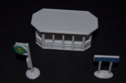 1/76 scale Blackpool 4 bay tram shelter with tram stop and stop name board - Image 2