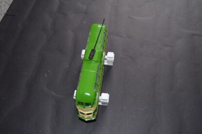 (1/76 Scale) Bus/Tram/Truck Inspection Lift Kit with Two Different Length Vehicle Lift Beams - Image 3
